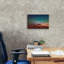  «Red Barn Under Aurora» par Epic Portfolio, art mural 18 po x 12 po-1199401073