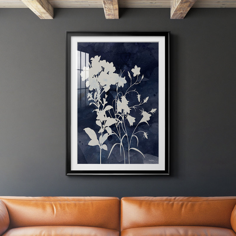 Reproduction encadrée de qualité supérieure Indigo Botanical II - prêt à être accroché, Noir, H 24,5 po x l 18,5 po x P 1 po