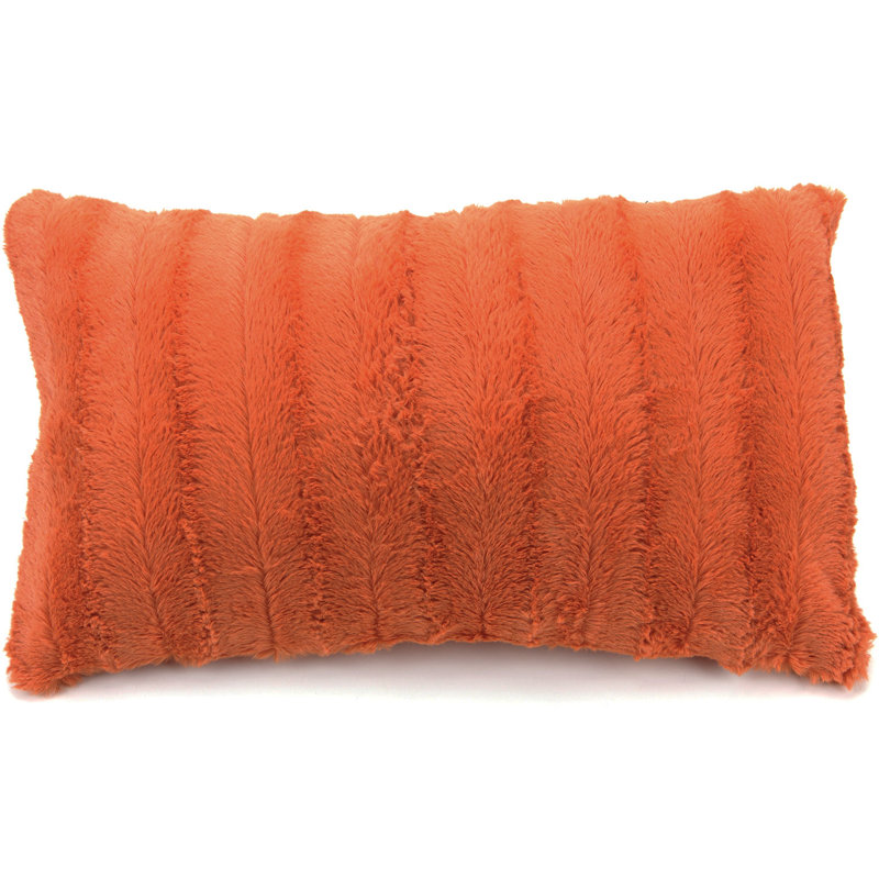 Housse de coussin en fausse fourrure Tsuguko, rouille
