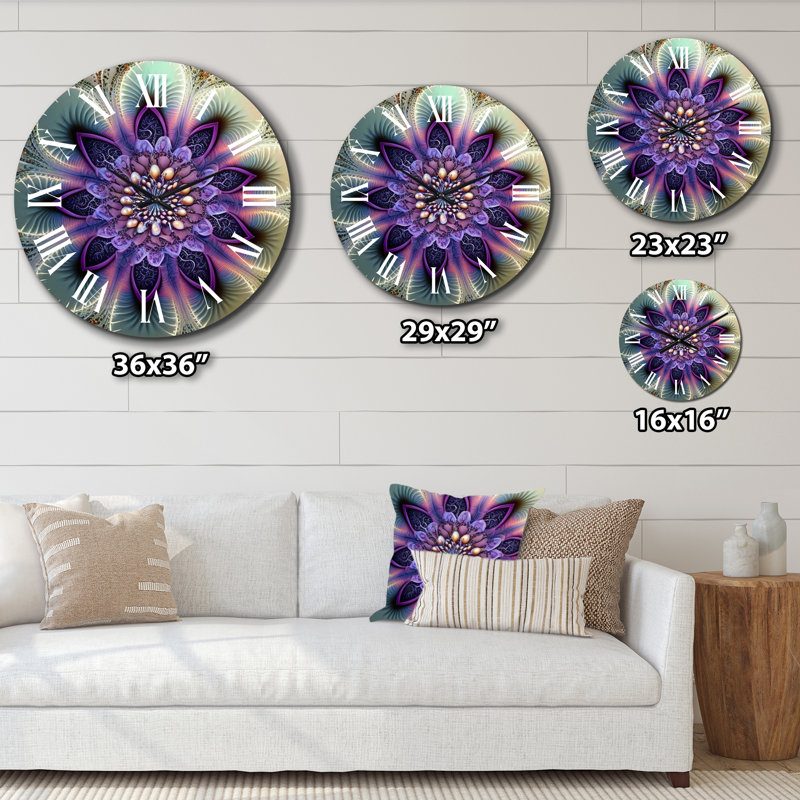 Horloge murale cosmique mandala cosmique mauve en métal VI, Moyenne