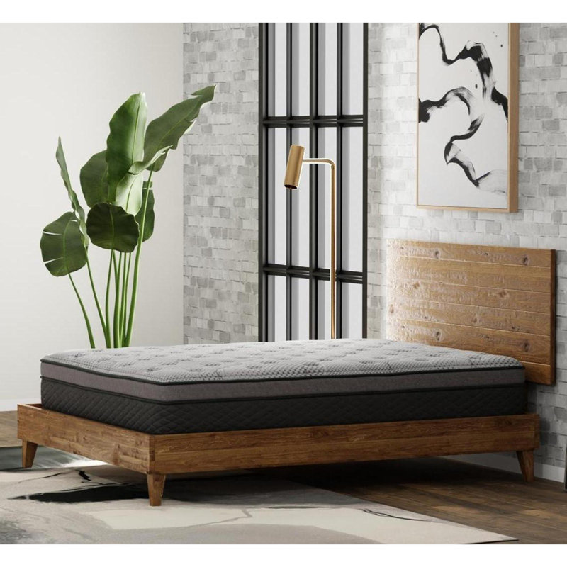 Hybrid Pocket Coil Mattress, Twin