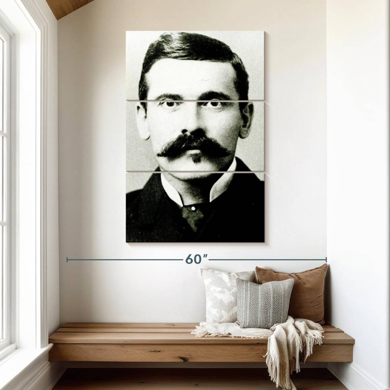 Keiraleigh Doc Holliday 1882, H 50 po x l 32 po