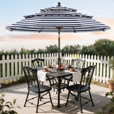 Parasol de marché à 3 niveaux en oléfine de 2,74 m (9 pi), avec inclinaison et levage à manivelle.