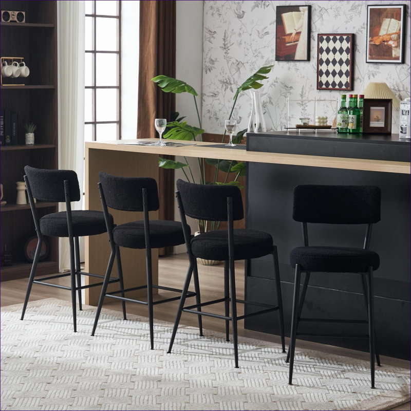 Ensemble de 4 tabourets de bar rembourrés en tissu Teddy, tabourets hauts à base en métal noir pour adultes, îlot de cuisine