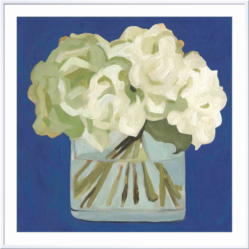 «White Hydrangeas II» par Emma Scarvey - peinture encadrée, Blanc, H 36 po x l 36 po