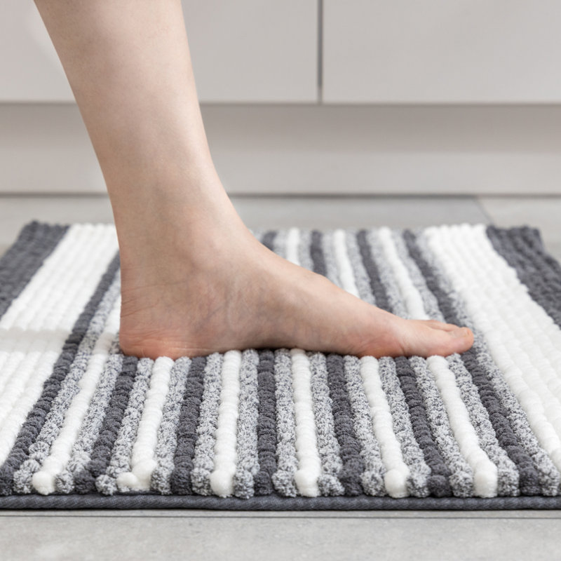 Asheton Non-Slip Bath Rug, Gray/White