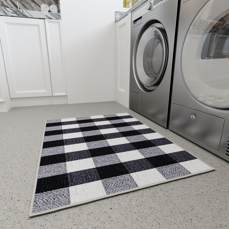 Homeline Non-Slip Rubberback Checkered Buffalo Plaid Indoor Runner Rug, Grayscale, Rectangle 1'10" x 3'