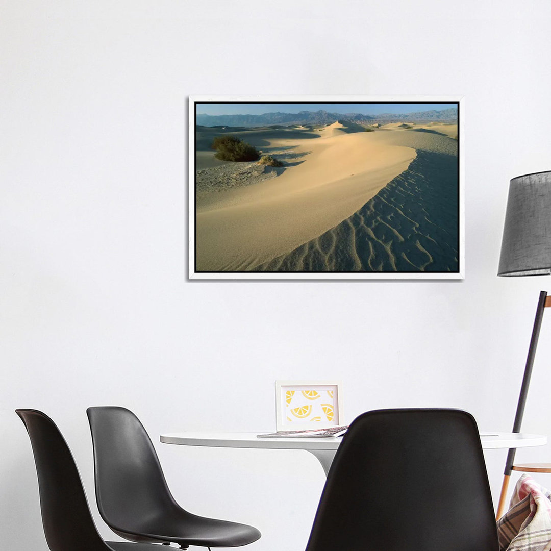 Mesquite Flat Sand Dunes, Death Valley National Park, Kalifornien IV von Tim Fitzharris - Galerie-verpackte Leinwand Gic...