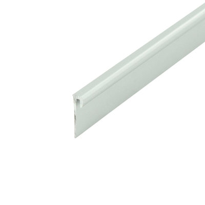Le profilé en aluminium Outwater convient à un matériau en aluminium anodisé (satiné) de 1/16 po d'épaisseur, moulé à 72 po de longueur (paquet de 10)