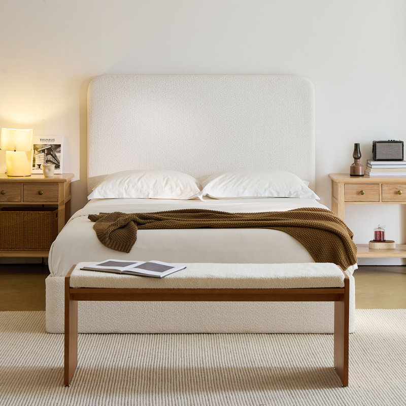 Canter Upholstered Platform Bed, King