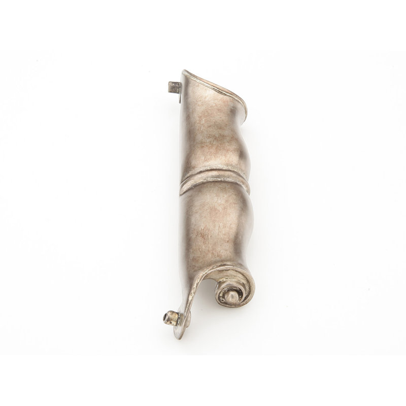 French Court Novelty Pull, Monticello Silver