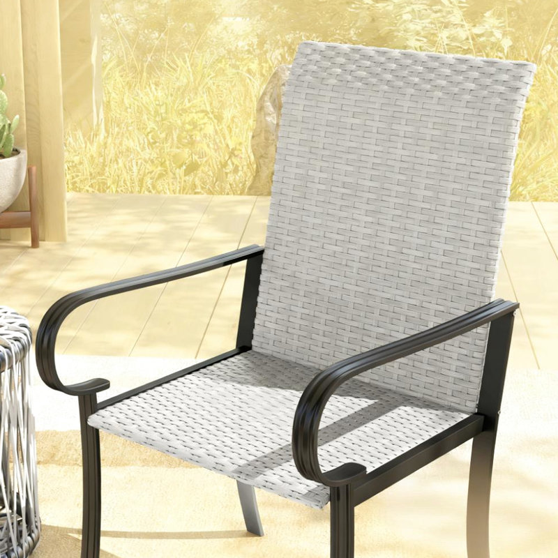 Lot de 2 chaises de salle à manger avec dossier haut et assise profonde, en PE et acier, antirouille, pour terrasse ou patio. Assemblage requis.