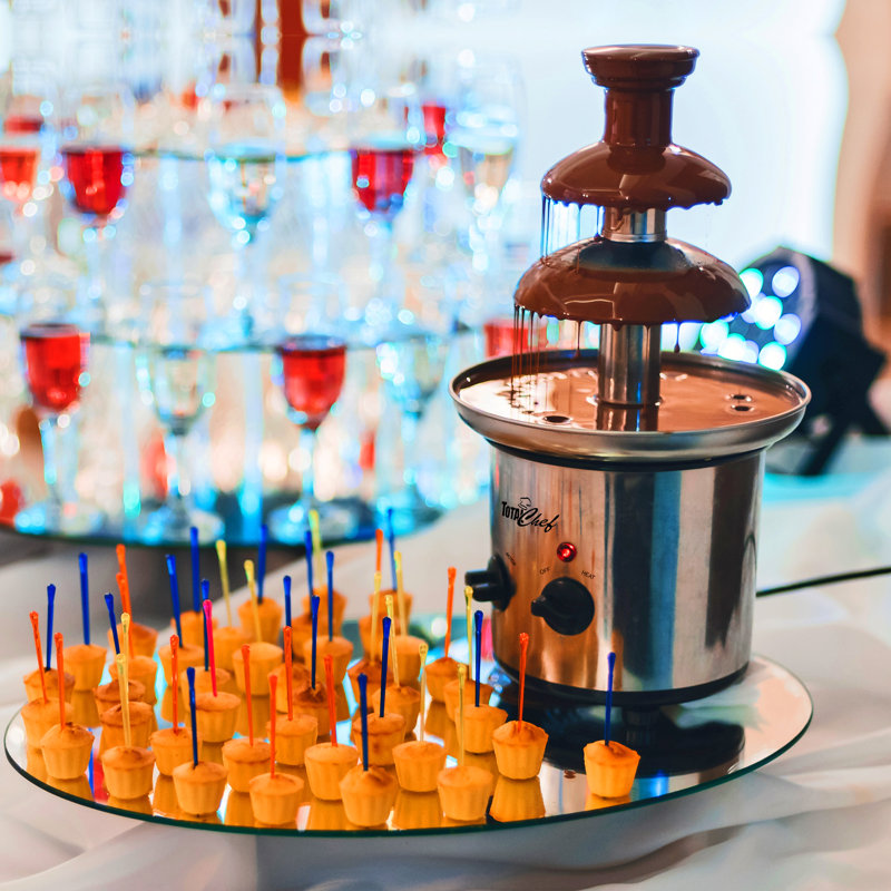 Fontaine à fondue au chocolat 3 niveaux Total, capacité de 1,5 lb (680 g)