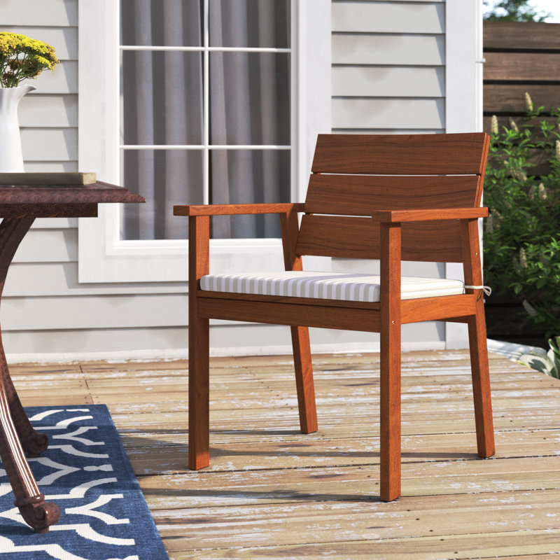Chaise de patio en bois Alyisa