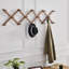 Portemanteaux mural en bois de pin avec 14 crochets Fixturedisplays®