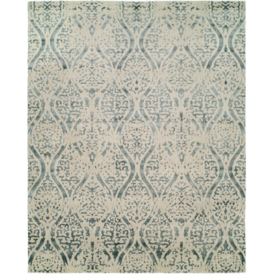 Santistevan Damask Area Rug in Gray/Blue