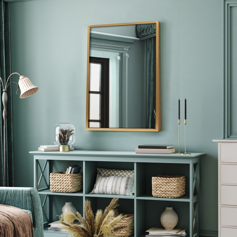 Miroir moderne 24 x 38 avec cadre inférieur en angle, finition en fer doré