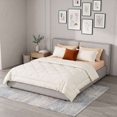 Grand lit plateforme tapissier Modern