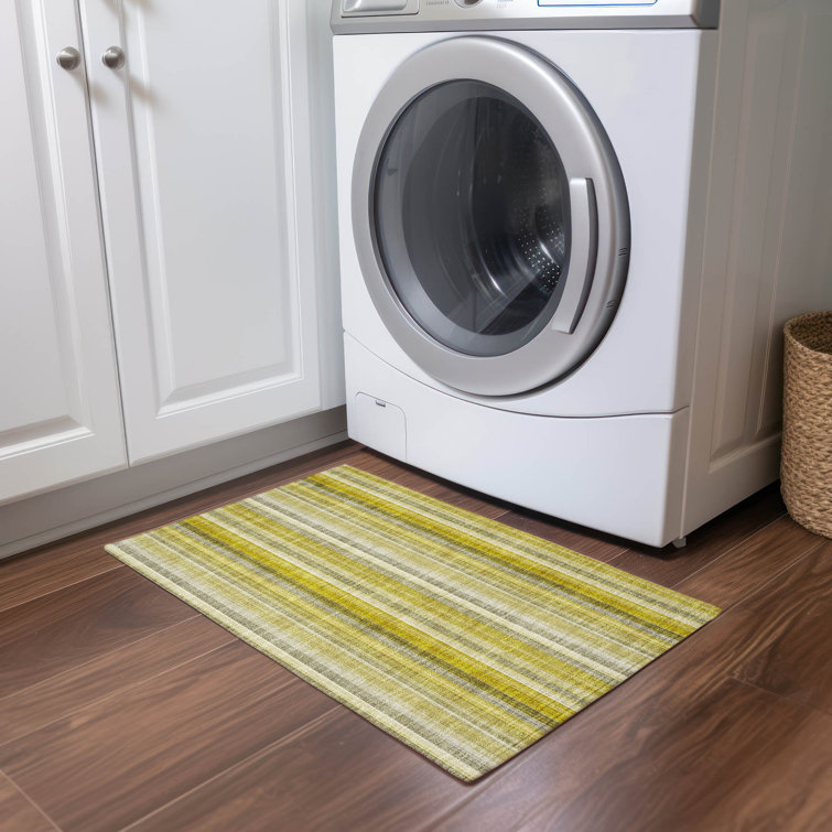 Kinslee Washable Striped Indoor / Outdoor Rug
