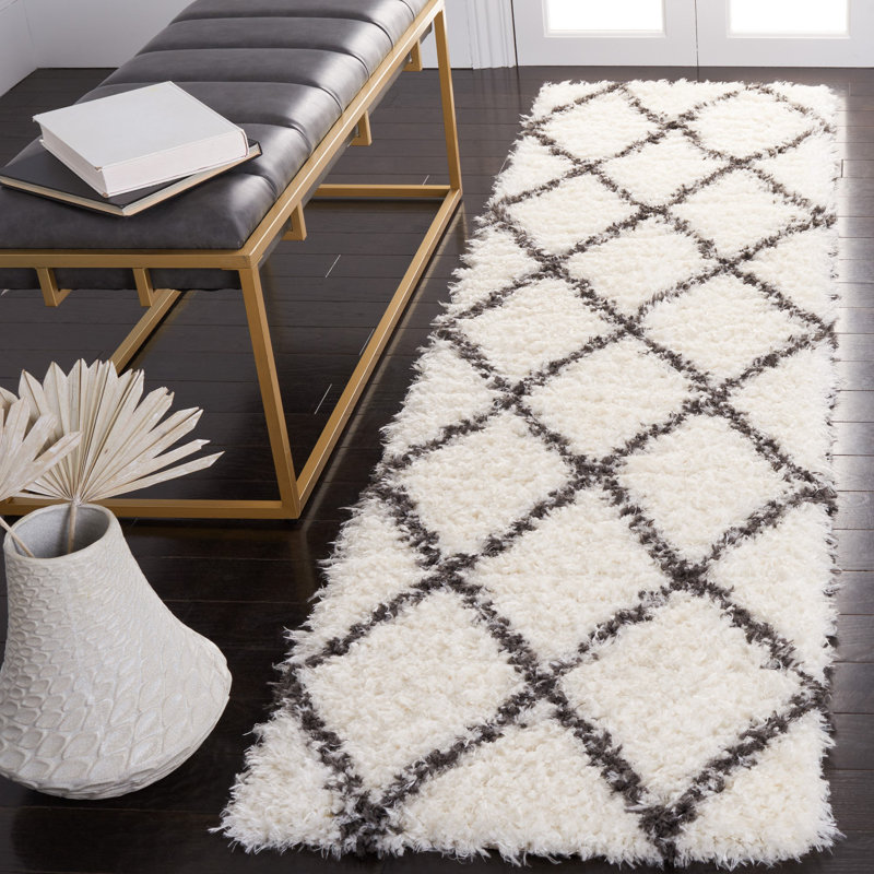Tapis à motif géométrique Shanaya, Tapis de couloir 2 pi 2 po x 8 pi
