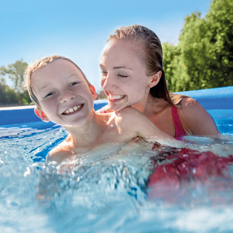 Plastic Round Inflatable Pool 24'' H x 120'' W x 120'' L