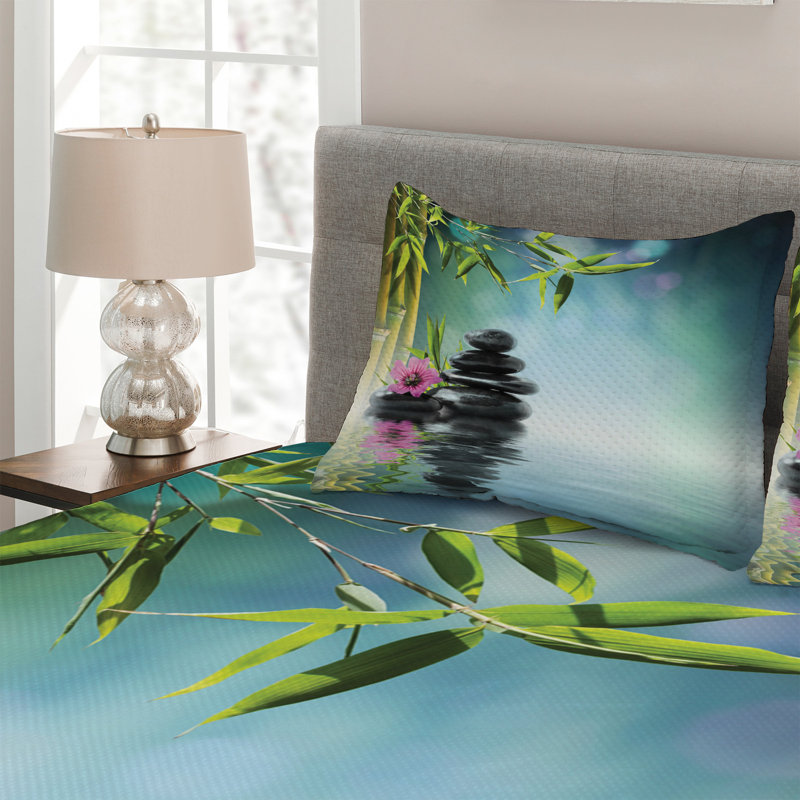 Eclectic Polyester Coverlet, King Bedspread + 2 Shams