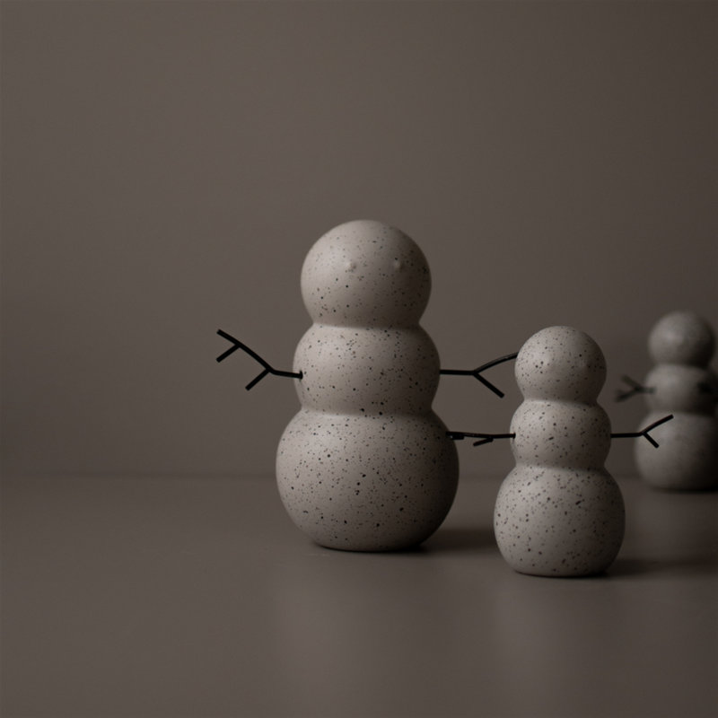 Ceramic Snowman Mole Dot, 6.5'' H x 5.91'' W x 5.91'' D