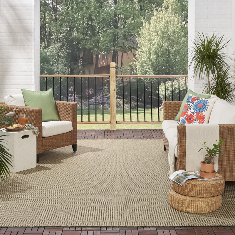 Hartigan Green Modern Indoor/Outdoor Rug, Rectangle 8' x 10'