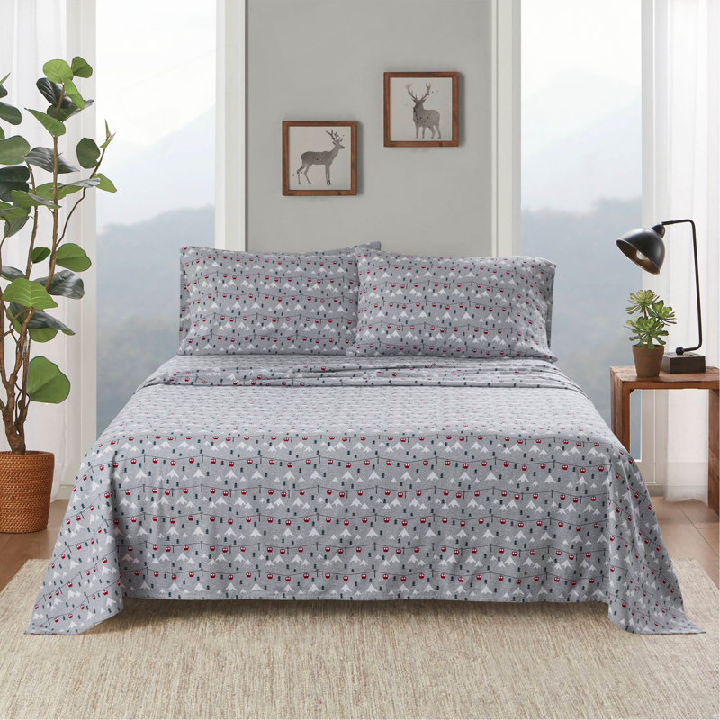4 PCS Sheet Set Grey Ski Jump, Queen Coverlet / Bedspread + 3 Additional Pieces