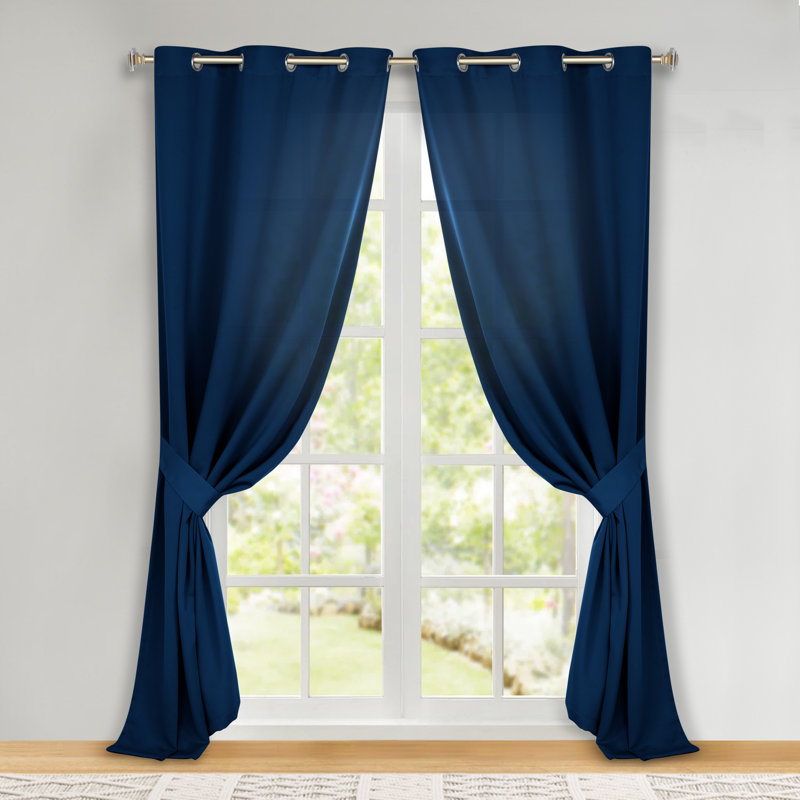Paire de rideaux obscurcissant avec œillets Millendon, Marine, L 42 po x L 108 po