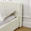 Structure de lit tapissier avec tissu en chenille et motif plissé, lit plateforme avec tête de lit et structure solide, aucun sommier nécessaire-39377031