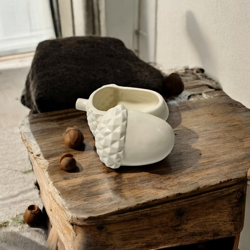 Pot à gland en porcelaine