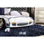 Lit simple moderne avec thème voiture, surface ultrabrillante, supports en métal, ensemble de lattes, bleu et blanc pour la conception de la chambre à coucher, décoration