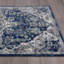 Tapis bleu foncé à motif floral Mannsville-527744561