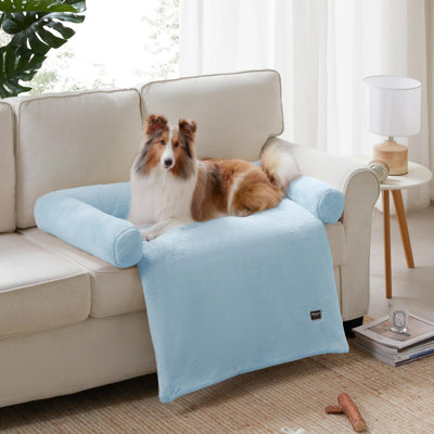 Dretha Faux Fur Pet Bed
