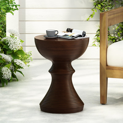 Table d'appoint de patio en béton nervuré 16 po, motif, finition extérieure de teinte naturelle et intempéries, surface résistante aux intempéries