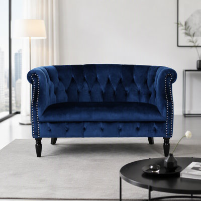 LOVESEAT