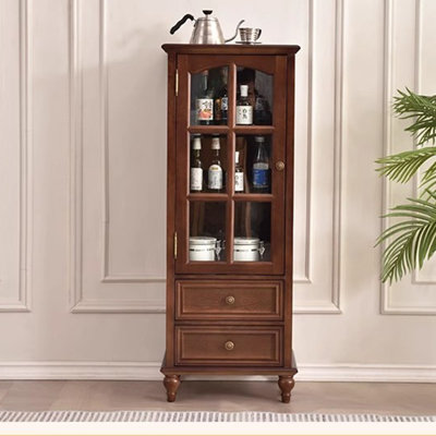 Vitrines en bois de noyer massif