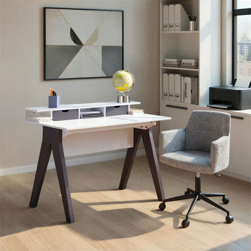 Kemberlyn Desk
