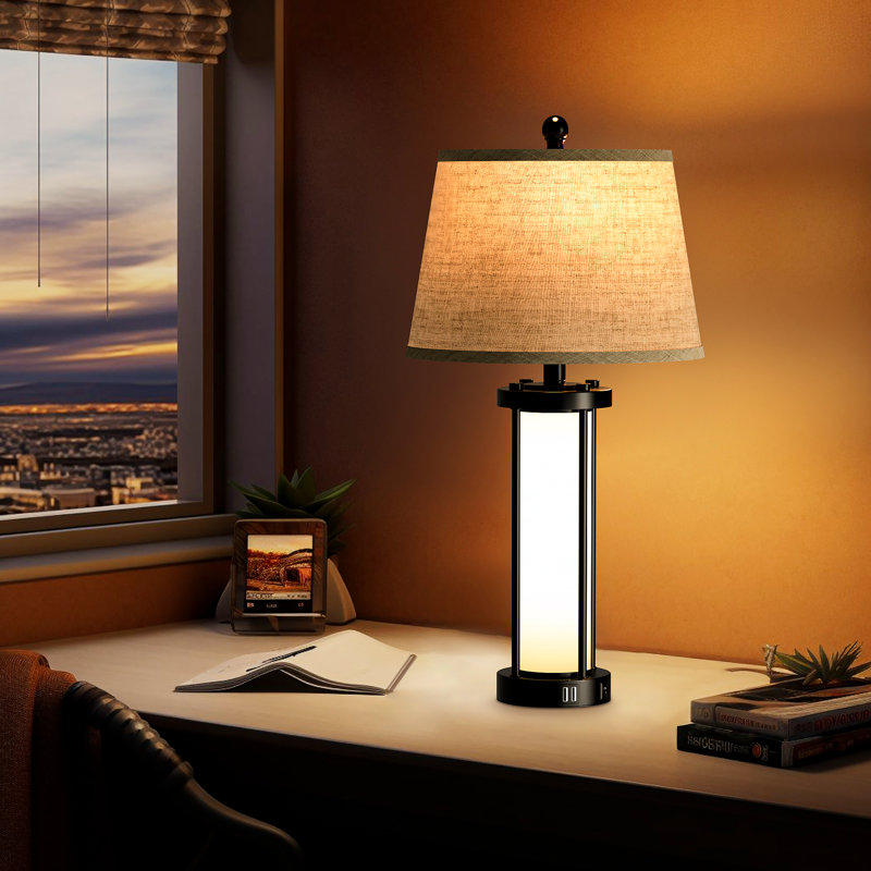 Lampe de table USB en métal