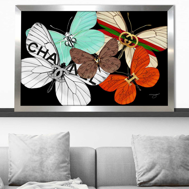 «Fly Away (Horizontal)» par Jodi - impression, Encadrement argenté, H 21,5 po x l 27,5 po x P 0,75 po