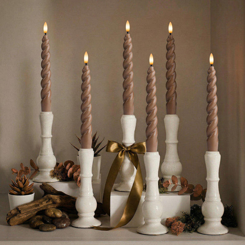  Bougies effilées à DEL sans flamme de 10 po - Spirale pleine torsion - Brun, lot de 6 - Télécommande, minuterie 2/4/6 / 8h (mémoire de 24 heures), bouton marche / arrêt inférieur, à intensité variable, à piles, scintillement / stable