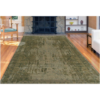 Bylas Hand Knotted Wool Floral Indoor Rug