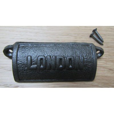 Antique Iron Retro Cup Handle London