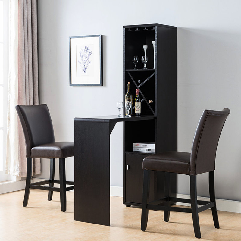 Bar avec compartiment à bouteilles de vin et tablettes ouvertes, style rouge et rangement en verre