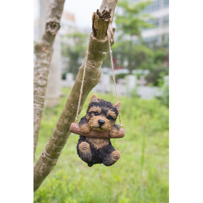 Statue de yorkshire-terrier suspendu