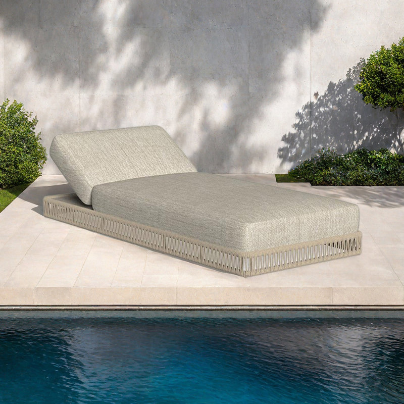 Makisha, Light Gray Cushion/Beige Frame