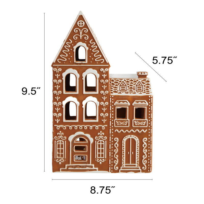 Maison en pain d'épice Dolomite avec détails glacés