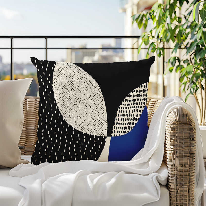 Coussin carré intérieur / extérieur pia, H 15 po x l 15 po, Navy Blue/Black/Off-White