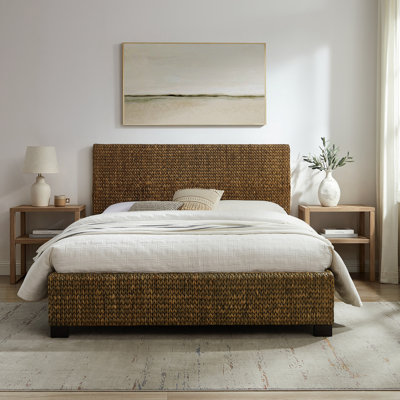 Edgewater Square King Bed